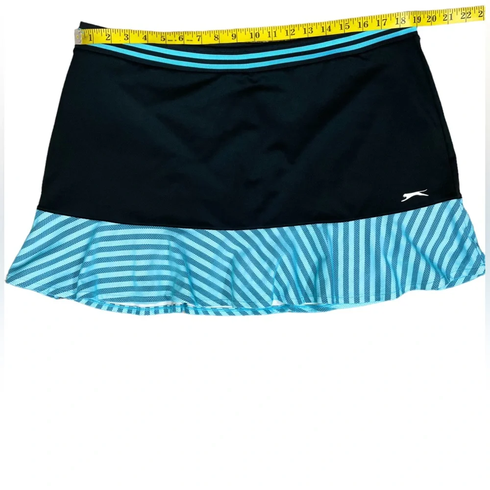Slazenger “City Lights” Knit Printed Ruffle Golf Tennis Skort (A)